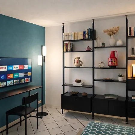 Urban Flat Melzo * ミラノ