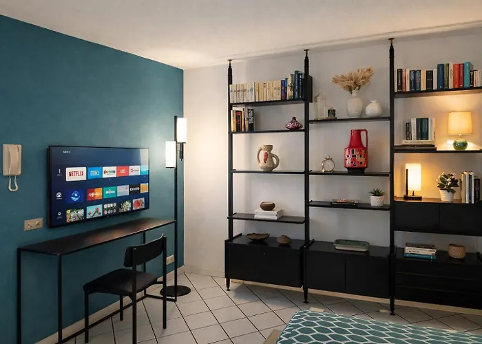 Urban Flat Melzo * ミラノ